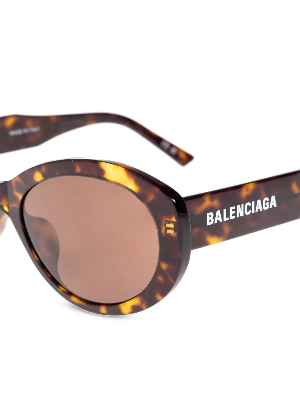 oval-frame tortoiseshell sunglasses