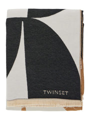 geometric-pattern fringed scarf