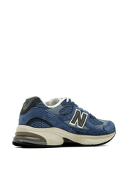 2010 suede mesh sneakers