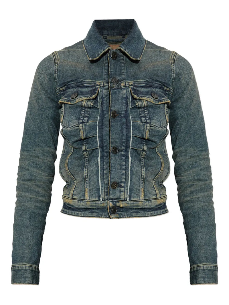 button-fastening denim jacket