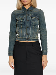 button-fastening denim jacket
