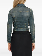 button-fastening denim jacket