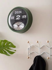 date-display wall clock