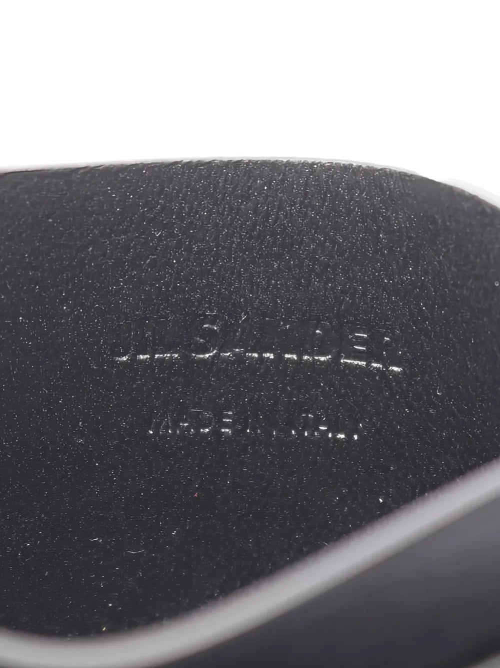 2020s leather card case