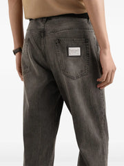 distressed-effect jeans