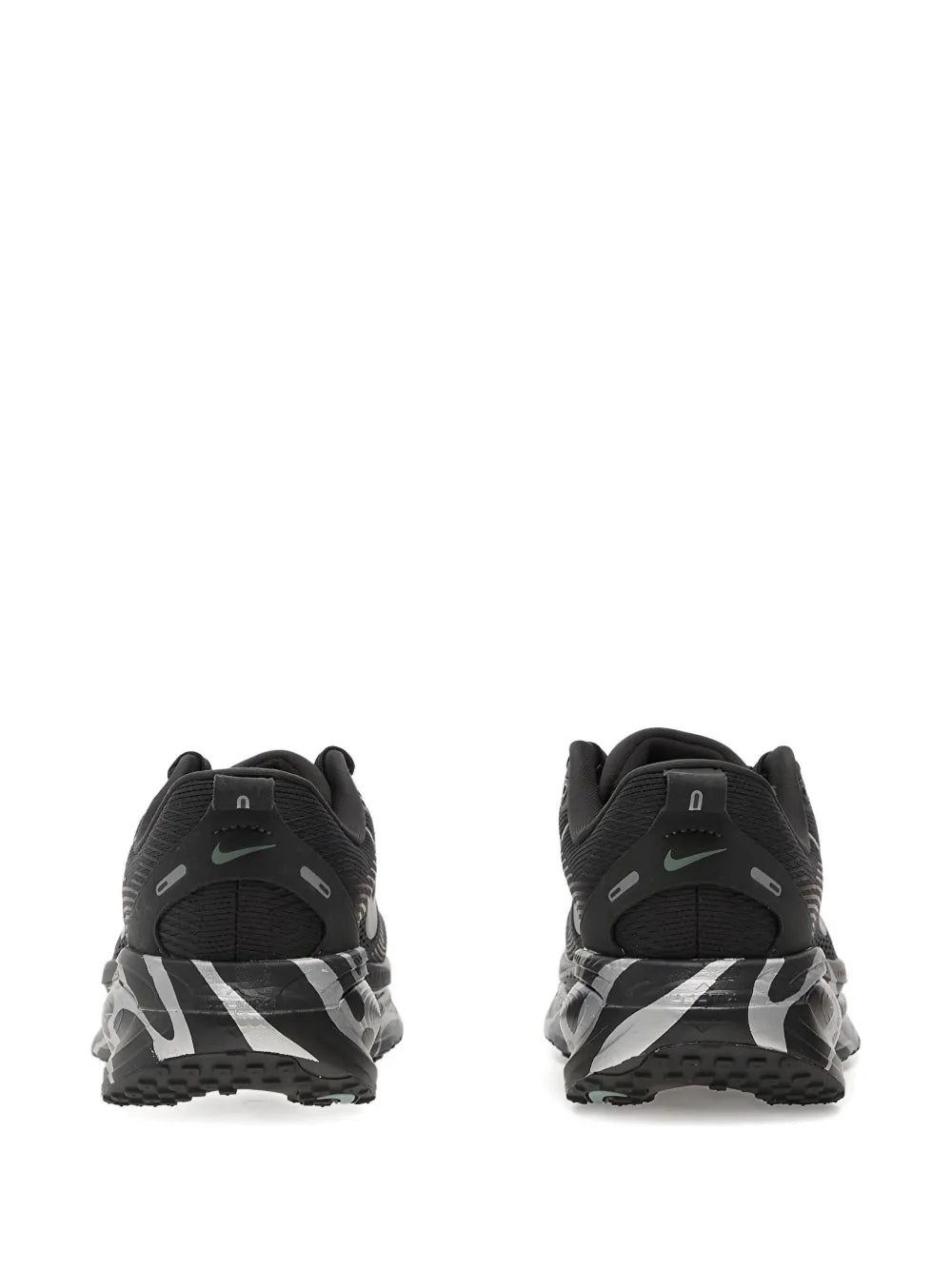 Vomero 18 swoosh sneakers