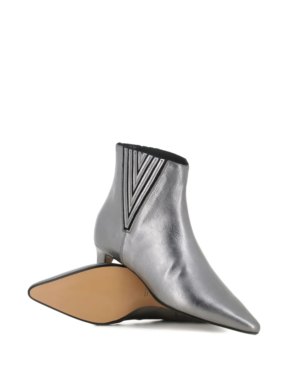 pointed-toe leather boots