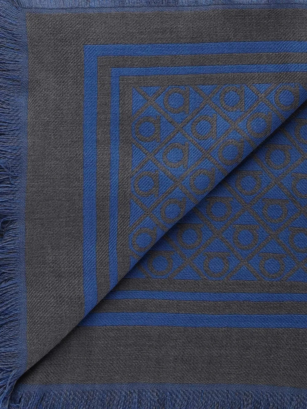 geometric-pattern fringed scarf