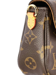 Ivy Wallet on Chain Monogram Canvas shoulder bag