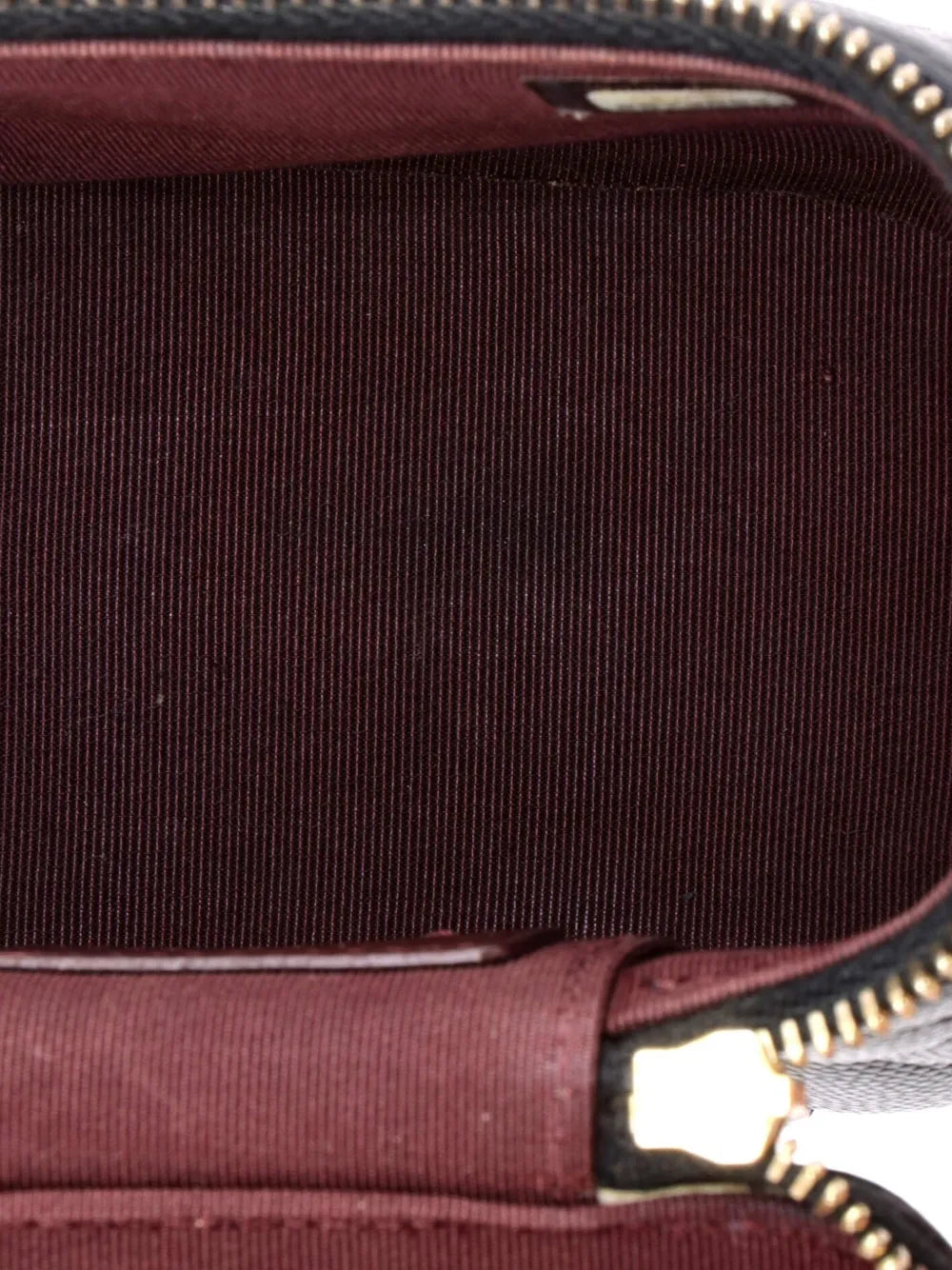 Classic Vanity Case with Chain Quilted Caviar Mini pouch