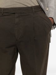 pleated cuffed trousers