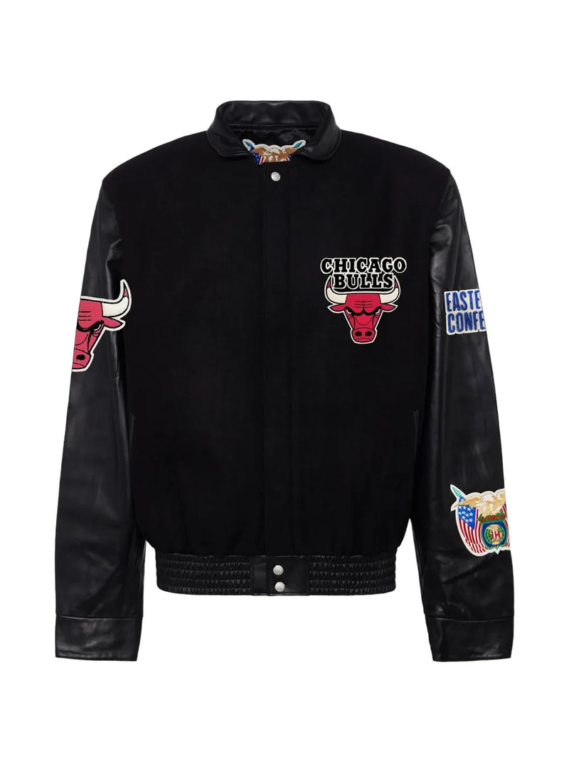 Chicago Bulls leather-sleeve bomber jacket