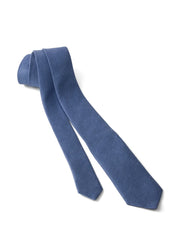 pointed-tip tie