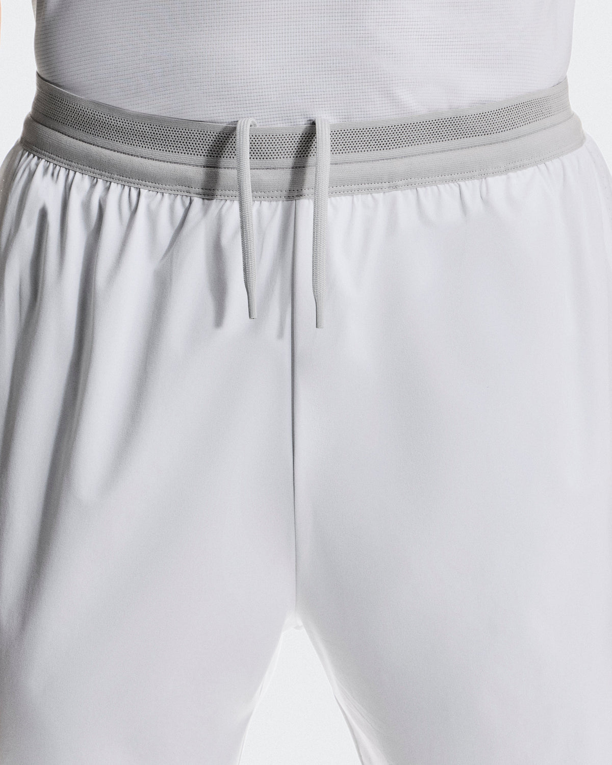 On 5" Performance 2/1 Shorts White Glacier