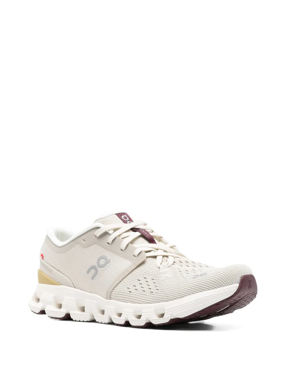 Cloud X 4 sneakers