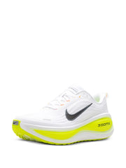 Vomero Plus sneakers