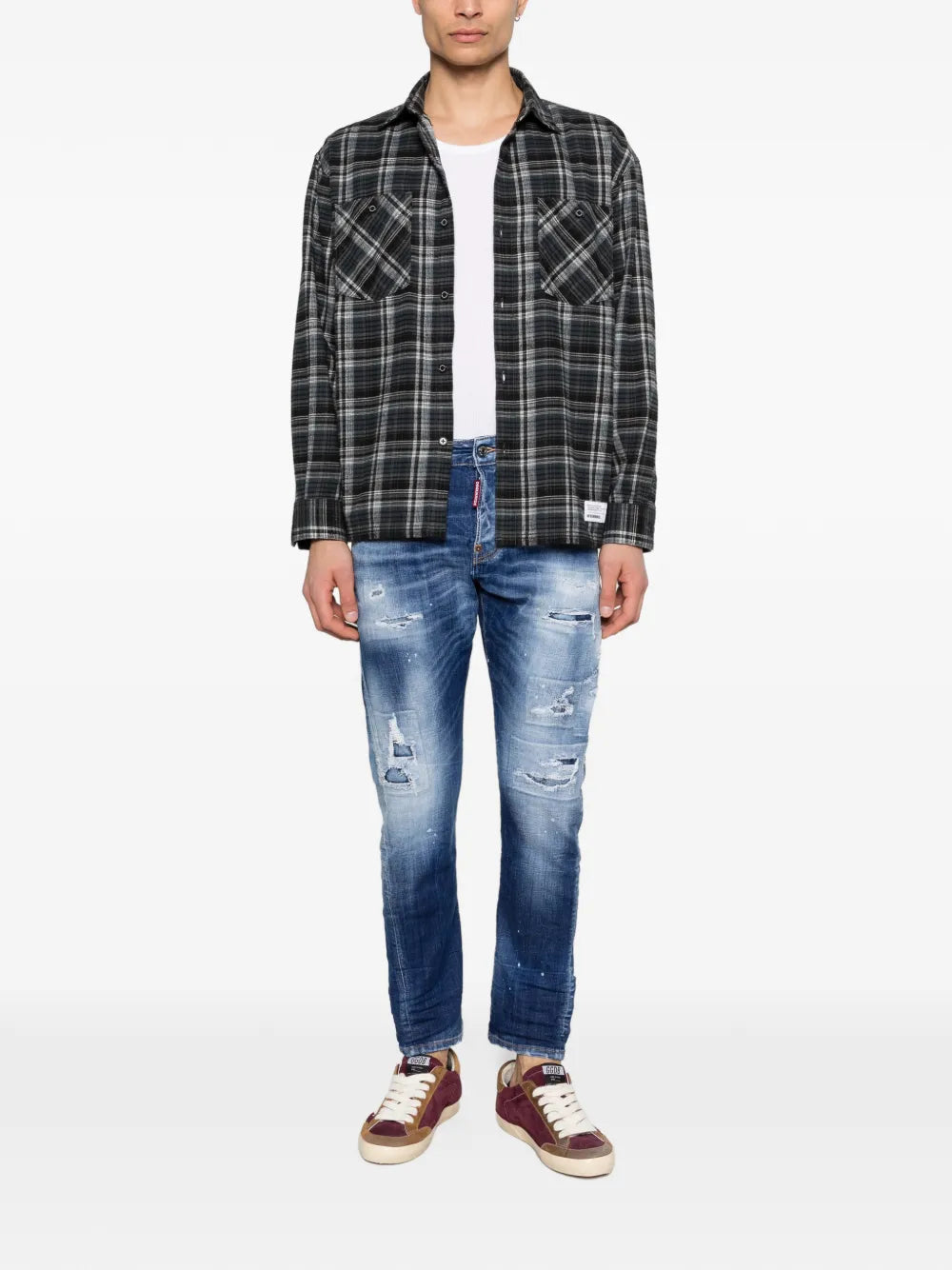 distressed-effect jeans