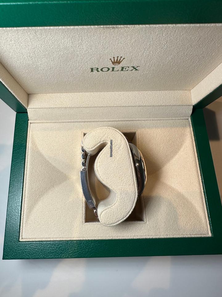 Rolex | Datejust | Two tone champagne dial 126233 2024 | Steel | 36 mm | Gold/Steel | Champagne | Automatic
