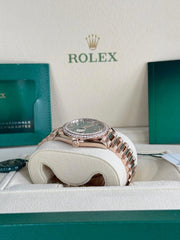 Rolex | Day-Date | 128345RBR | Rose gold | 36 x 43 mm | Rose gold | Green | Automatic