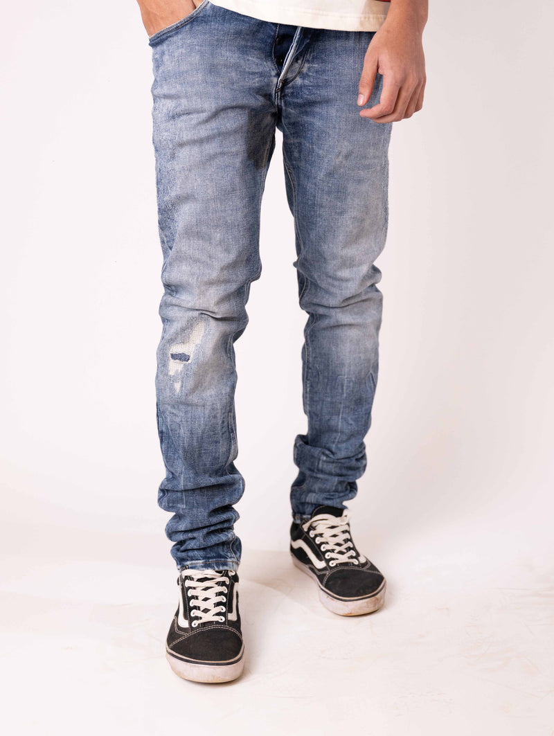 Diesel Buster Tapered Fit Regular Waist Coated Jeans (31)