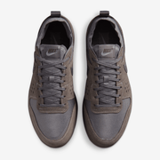 NIKE C1TY { PENCIL POINT/MEDIUM ASH-CAVE STONE