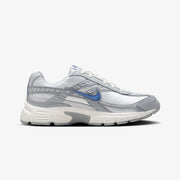 NIKE INITIATOR { SUMMIT WHITE/ASHEN SLATE-LT SMOKE GREY