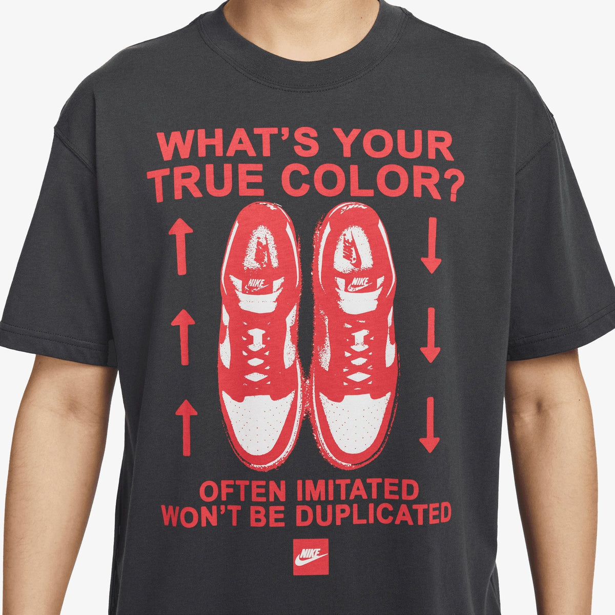 NIKE SPORTSWEAR T-SHIRT { ANTHRACITE