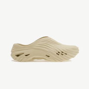 Crocs ECHO WAVE { BONE