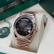 Rolex | Day-Date | 228235 | Yellow gold | 40 mm | Rose gold | Grey | Automatic
