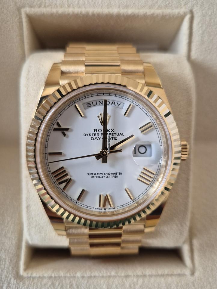 Rolex | Day-Date | 228238 | Yellow gold | 40 mm | Yellow gold | White | Automatic