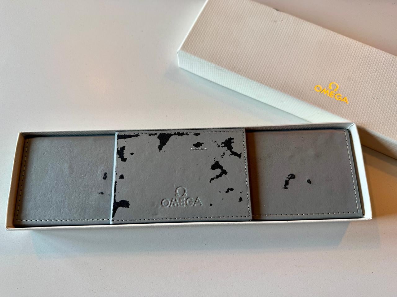 Omega De Ville