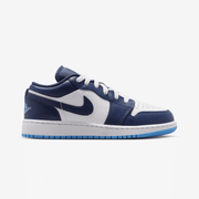 JORDAN | AIR JORDAN 1 LOW (GS) { MIDNIGHT NAVY/UNIVERSITY BLUE-WHITE