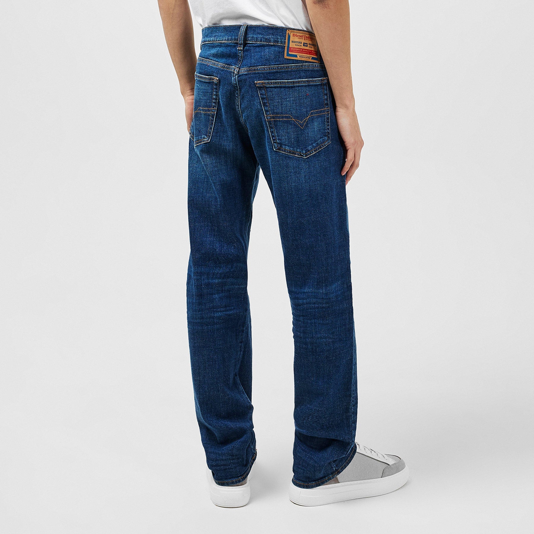 D Mihtry Straight Jeans