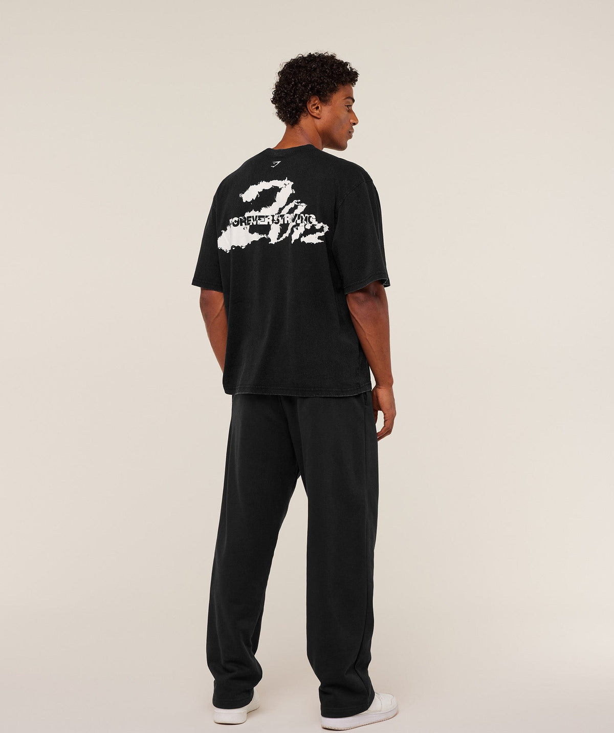 Gymshark Forever Striving T-Shirt - Black