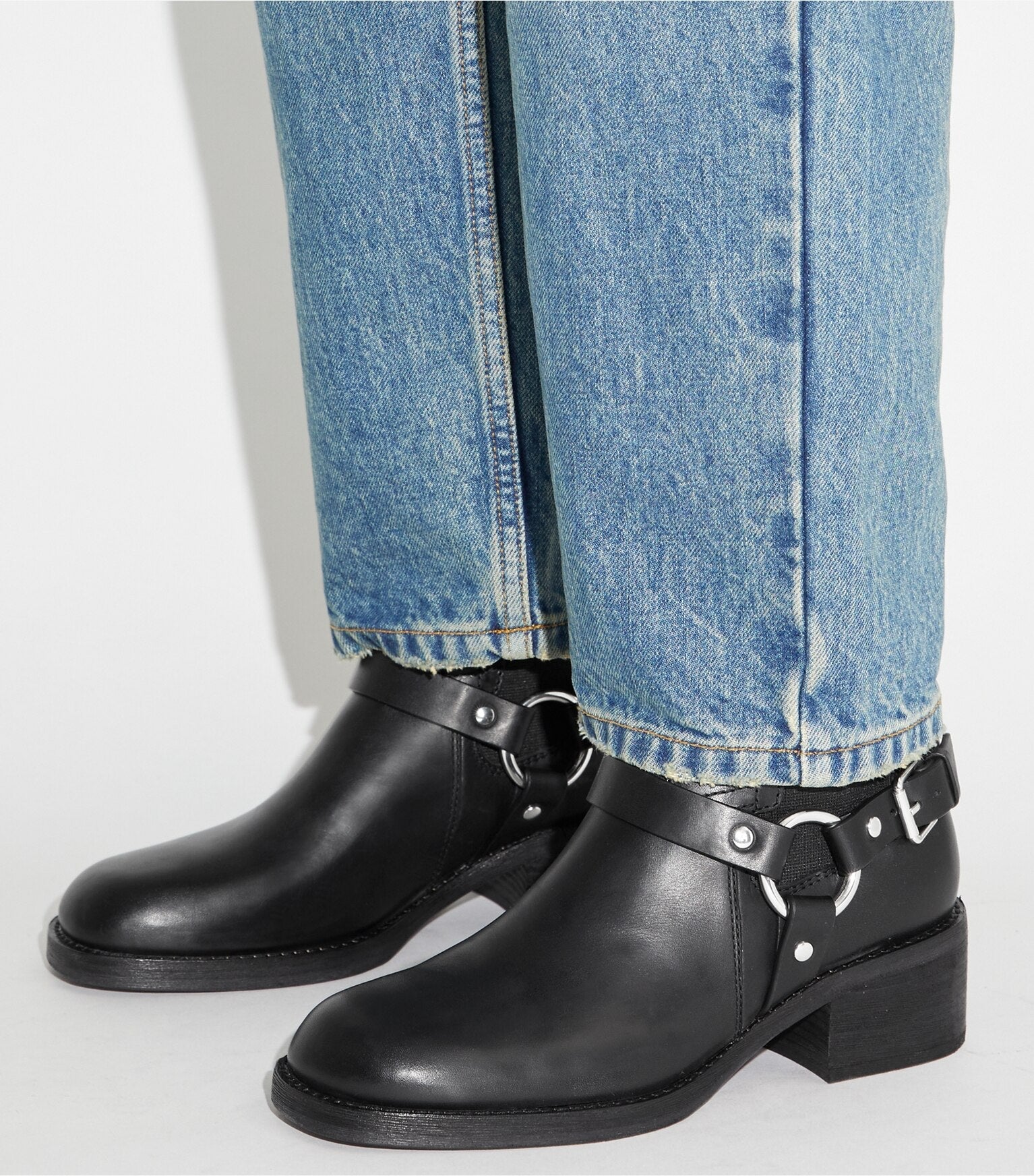 Moto Boot