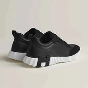 Bouncing sneaker