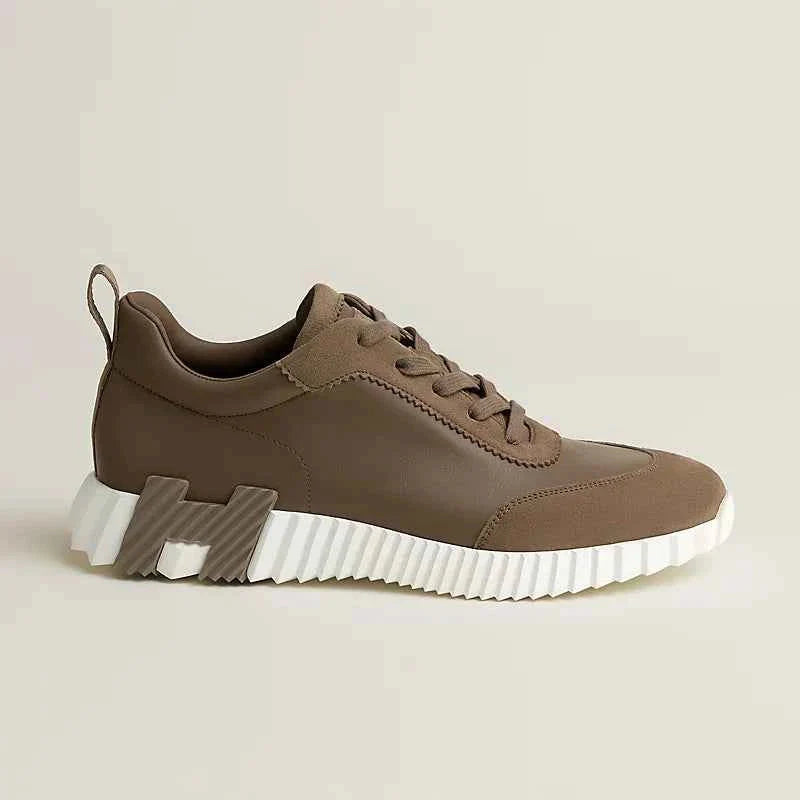 Bouncing sneaker