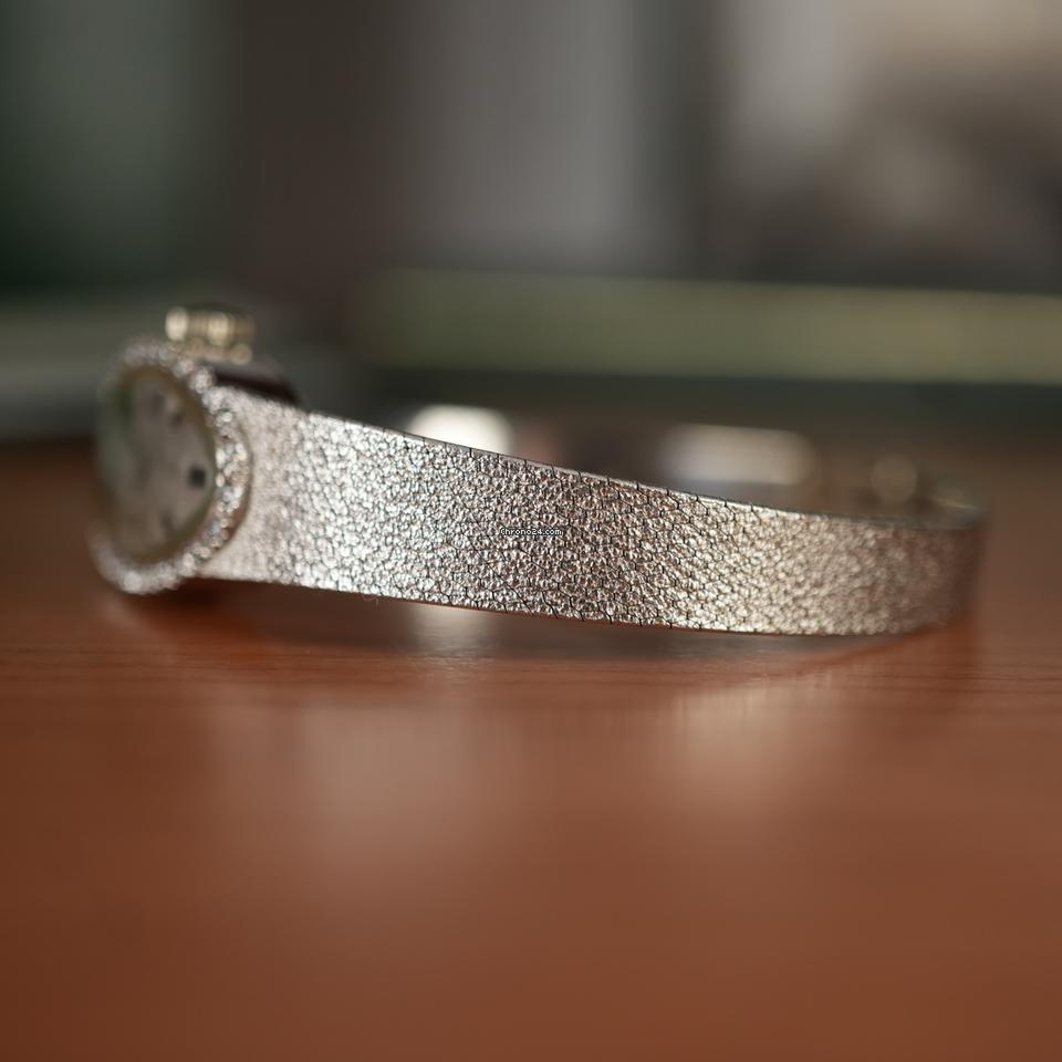 Rolex Unique Rolex Ladies Cocktail Watch Solid 14k White Gold Factory Diamond Oval Dial Mint Condition like new