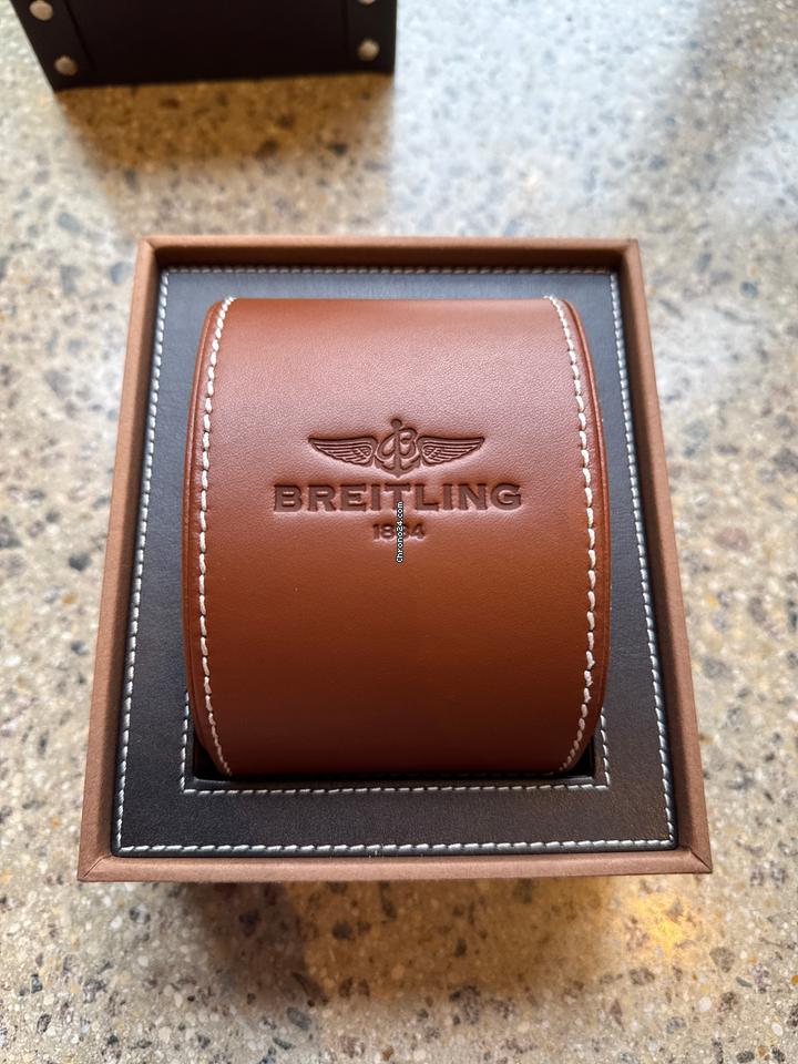 Breitling Cockpit B50 Limited Edition Tricolore Cockpit B50 VB50101 W