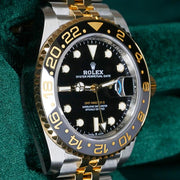 Rolex | GMT-Master II | 126713grnr | Yellow gold | 40 mm | Gold/Steel | Black | Automatic