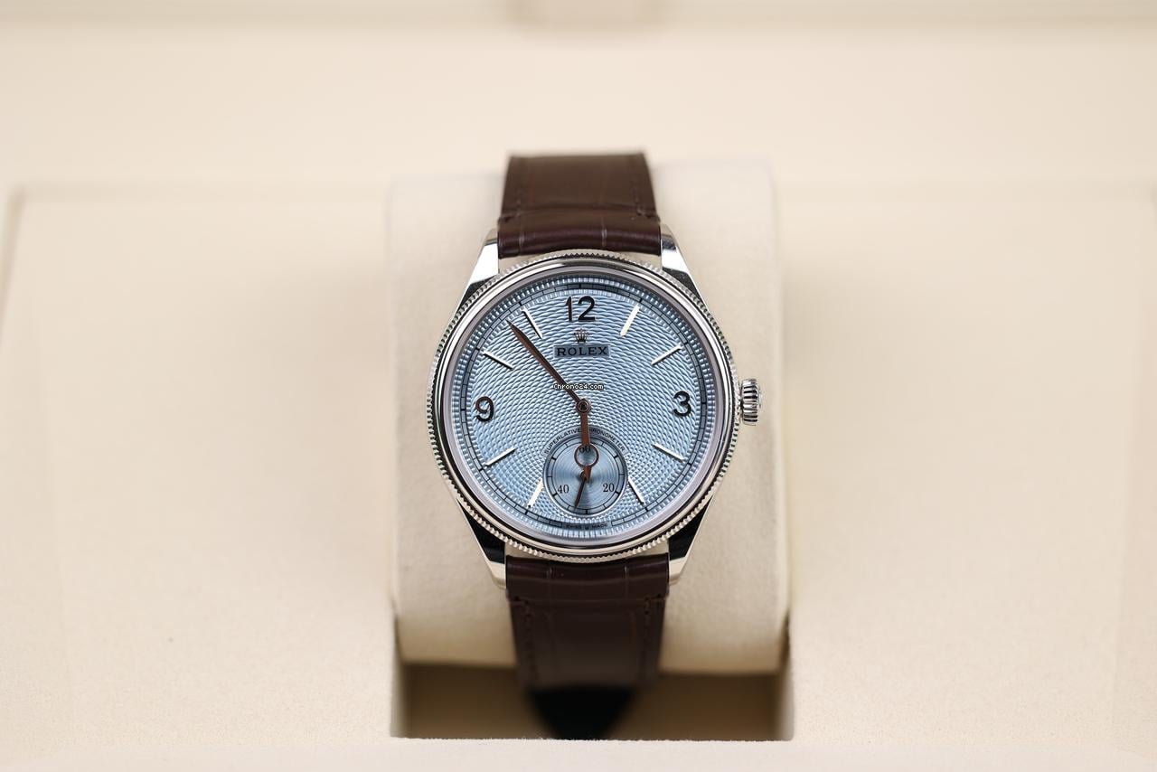 Rolex | 1908 | 52506 | Platinum | 39 x 34 mm | Leather | Blue | Automatic