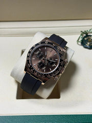 Rolex | Daytona | Rolex Daytona 2025 Cosmograph Daytona 126515 Rose Gold Chocolate Brown Index Dial Oysterflex Rubber Strap | Rose gold | 40 mm | Rubber | Black | Automatic