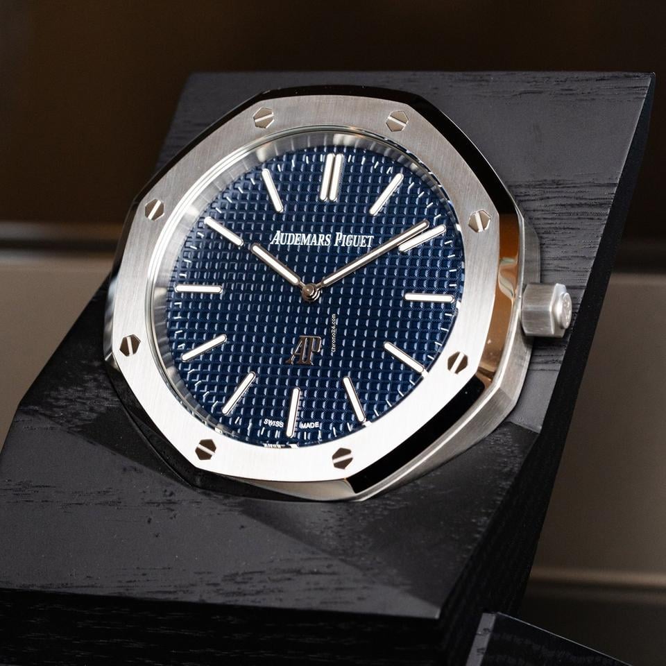 Audemars Piguet Table clock Royal Oak 50th Limited Edition 2250p