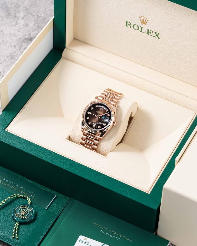 Rolex | Day-Date | 128235 | Rose gold | 36 mm | Brown | Automatic