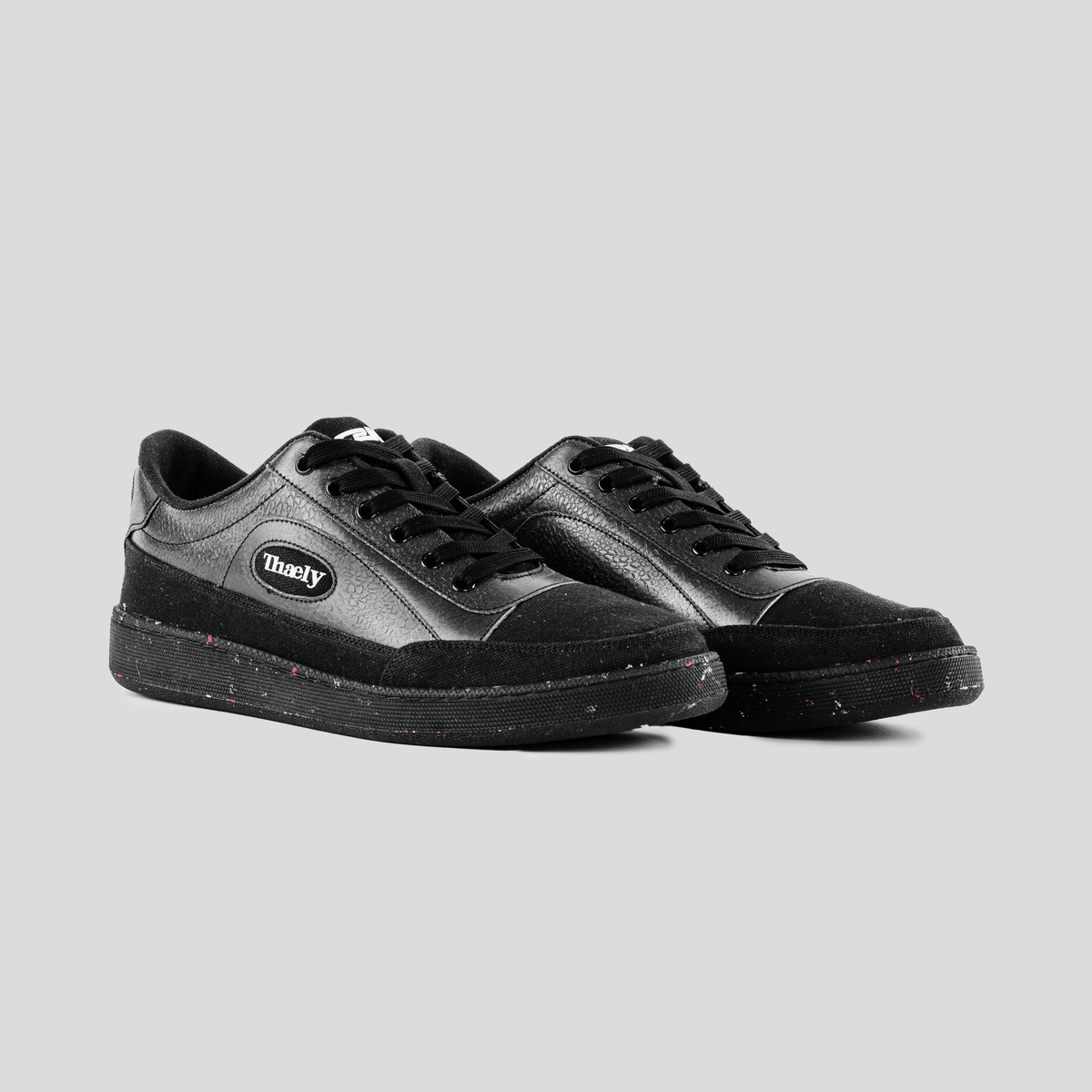 Shadow Black Y2K Pro | Sustainable Sneakers