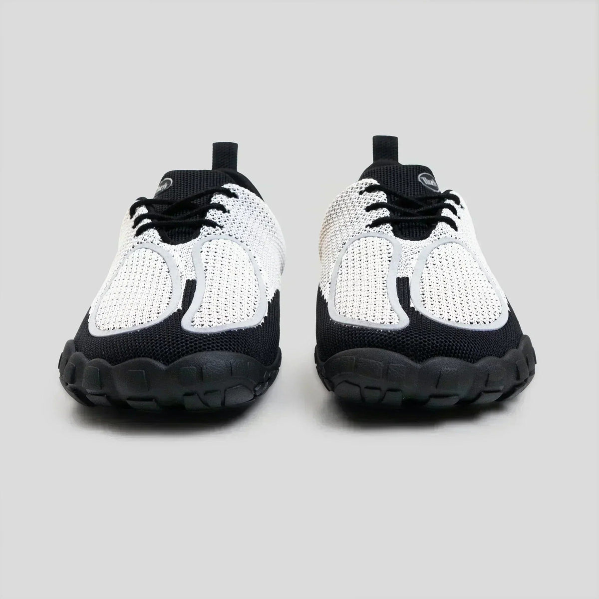 Tech Tabi Magnesium White | Barefoot Runner