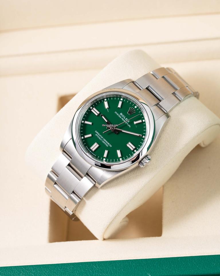 Rolex | Oyster Perpetual | 126000 | Steel | 36 mm | Blue | Automatic