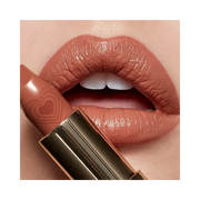 Charlotte Tilbury K.I.S.S.I.N.G Nude Romance