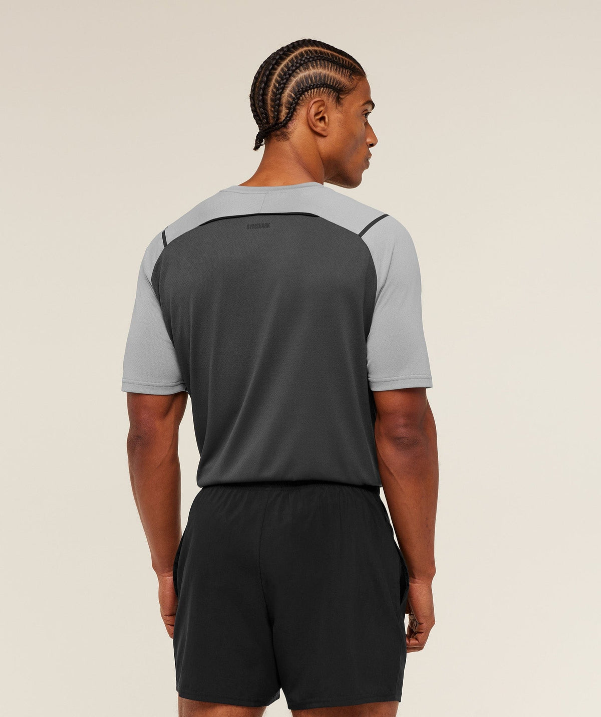Gymshark Arrival Contrast T-Shirt -  Smokey Grey /  Onyx Grey
