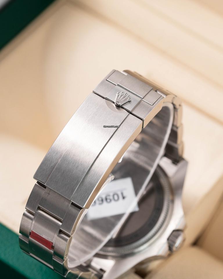 Rolex | Sea-Dweller | 136660 | Steel | 44 mm | Black | Automatic